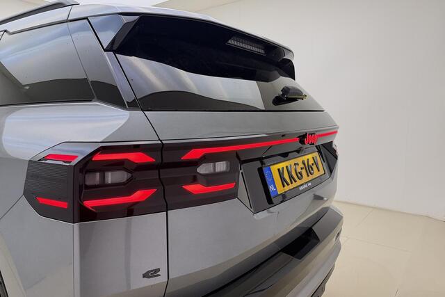 Jeep COMPASS First Edition 74 kWh | DEMO | Lederen bekleding | Massagestoelen | Stoelventilatie en verwarming | Keyless | Climate control | Draadloze telefoonlader