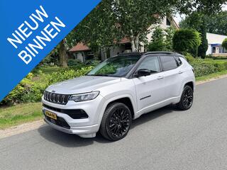jeep-compass-4xe-240pk-phev-panoole