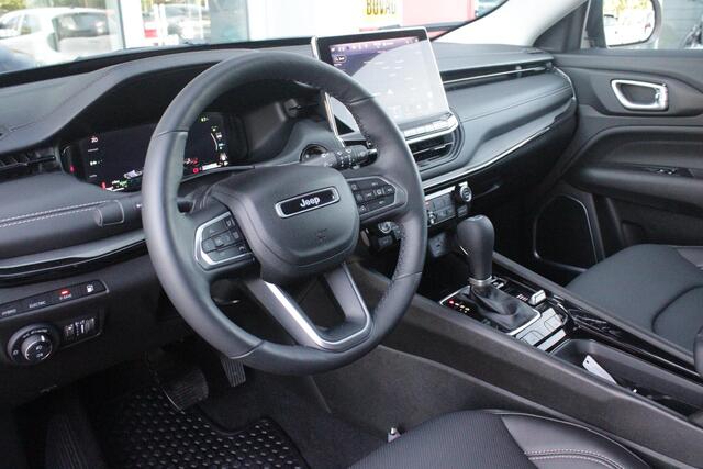 Jeep COMPASS 4xe 240PK Plug-in Hybrid ELECTRIC SUMMIT | LEDEREN BEKLEDING | STOEL VENTILATIE | STOEL/STUUR/ VERWARMING | VOORSTOELEN ELEKTRISCH VERSTELBAAR MET GEHEUGEN FUNCTIE OP DE BESTUURDERSSTOEL | ELEKTRISCH BEDIENBARE ACHTERKLEP | NAVIGATIE | DRAADLOZE APPLE CAR