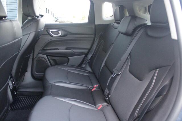 Jeep COMPASS 4xe 240PK Plug-in Hybrid ELECTRIC SUMMIT | LEDEREN BEKLEDING | STOEL VENTILATIE | STOEL/STUUR/ VERWARMING | VOORSTOELEN ELEKTRISCH VERSTELBAAR MET GEHEUGEN FUNCTIE OP DE BESTUURDERSSTOEL | ELEKTRISCH BEDIENBARE ACHTERKLEP | NAVIGATIE | DRAADLOZE APPLE CAR