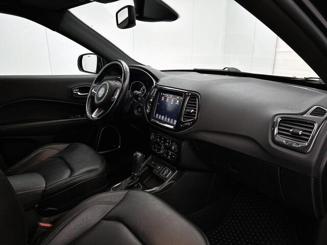 Jeep COMPASS 1.3T S | Camera | Navigatie | 19" Lichtmetalen velgen | Stoel/Stuurverwarming | Leer |