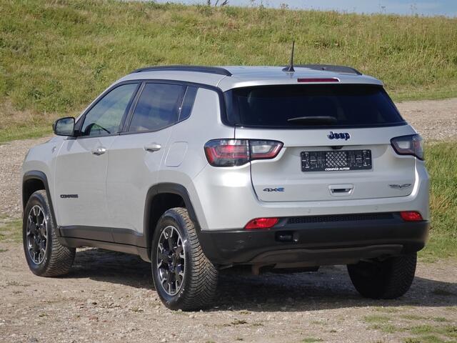 Jeep COMPASS 4xe 240 Plug-in Hybrid Electric Trailhawk