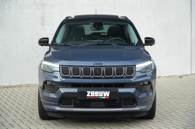 Jeep COMPASS 4xe 240 PK Hybrid S | Leder | Pano | Safety | Winter | 19"