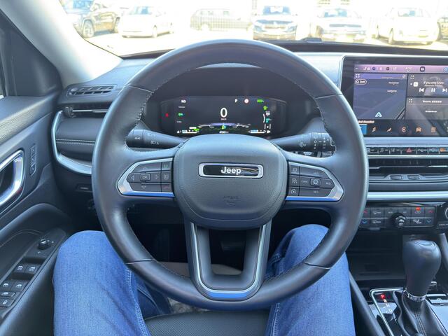 Jeep COMPASS 4xe 240 Plug-in Hybrid Electric S dealer onderhouden