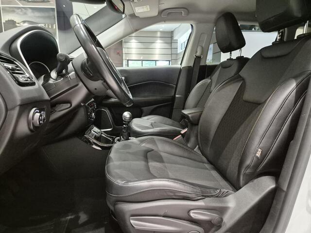 Jeep COMPASS 1.3T Limited | Trekhaak | Camera | Navigatie | Cruise Control |