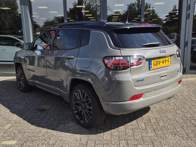 Jeep COMPASS 4xe 240 Plug-in Hybrid Electric S | Navigatie | Leder | All-Season banden |
