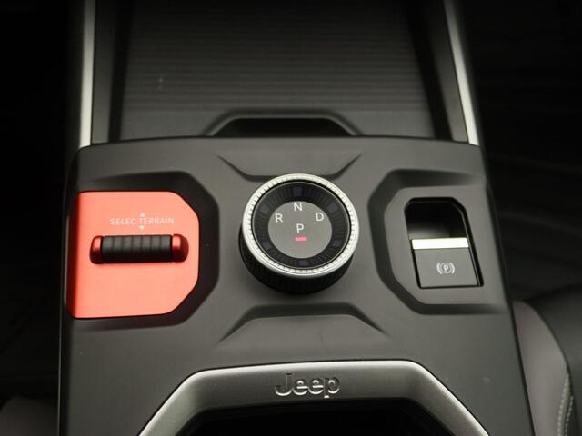 Jeep COMPASS First Edition 74 kWh | Direct Leverbaar | Panoramdak Gratis | NAVI | Stoelverwarming + Stoelventilatie |