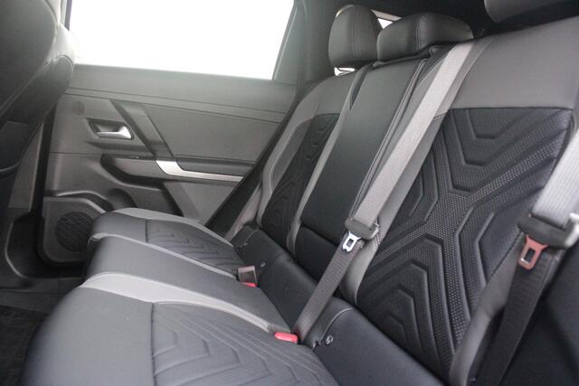 Jeep COMPASS 1.2 145PK e-Hybrid FIRST EDITION | PANORAMADAK: TWEEDELIG PANORAMISCH SCHUIF-/KANTELDAK | PREMIUM PACK: FOCAL PREMIUM AUDIO/STOELMASSAGE VÓÓR/STOELVENTILATIE VÓÓR/ELEKTRISCH VERSTELBARE VOORSTOELEN MET GEHEUGENFUNCTIE/GLANZEND ZWART GESPOTEN BUMPERS | CONVENIENCE PACK: 360° CAMERA /PARKEERSENSOREN VÓÓR, ACHTER & ZIJDELINGS/BLIND SPOT MONITORING/PEDAALVERWARMINGSPREVENTIE | PACIFIC BLUE | LED MATRIX KOPLAMPEN | 18" LICHTMETALEN VELGEN | VERLICHTE 7-SLEUFS GRILL | PRIVACY GLASS | STOEL/STUUR VERWARMING | VERWARMBARE VOORRUITRAND |SFEERVERLICHTING | ELEKTRISCH BEDIENBARE ACHTERKLEP | DRAADLOZE TELEFOONLADER | NAVIGATIE | DRAADLOZE APPLE CARPLAY/ANDROID AUTO | ADAPTIVE CRUISE CONTROL | KEYLESS ENTRY/START |