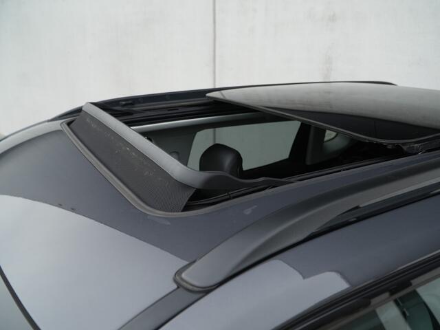 Jeep COMPASS 4xe 240 PK Hybride Summit | Pano | Premium | LED | Winter | 19"