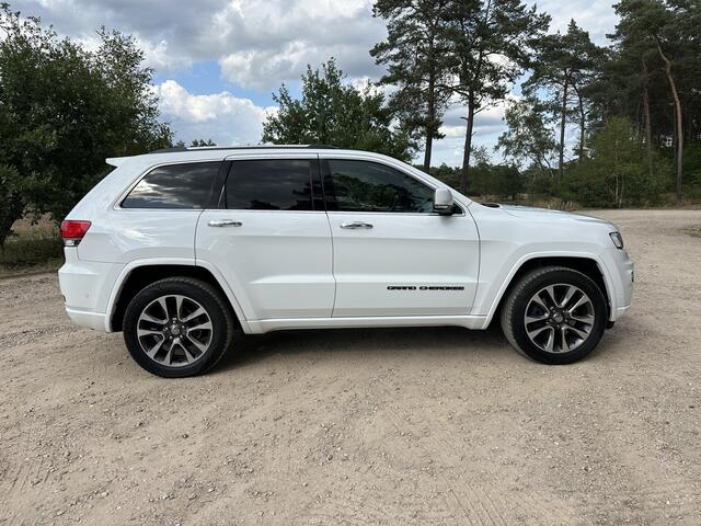 Jeep GRAND CHEROKEE 3.0 CRD Overland '19 GRIJS KENTEKEN 3500KG Trekgewicht!