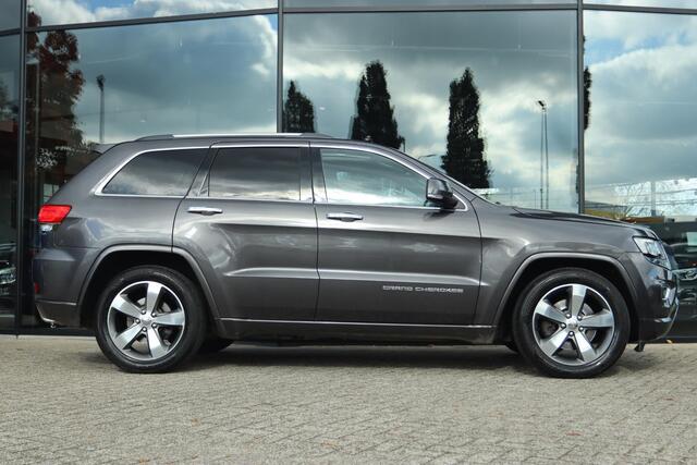Jeep GRAND CHEROKEE 3.0 CRD AUT. LIMITED 4X4 GRIJS KENTEKEN *MARGE* | PANO | TREKHAAK | LEDER | NAVI | KEY-LESS | ACC | CAMERA