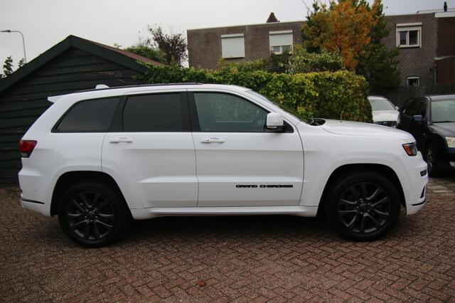 Jeep GRAND CHEROKEE 3.6 Summit