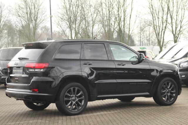 Jeep GRAND CHEROKEE S 3.0CRD 250pk VAN | Climate | Adap. Cruise | Panoramadak | Camera | Lease 788,- p/m