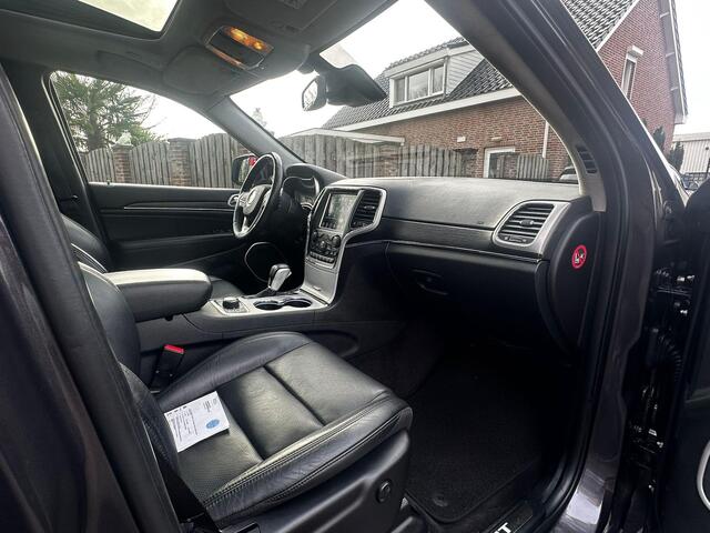 Jeep GRAND CHEROKEE 3.0 CRD Summit GRIJS KENTEKEN