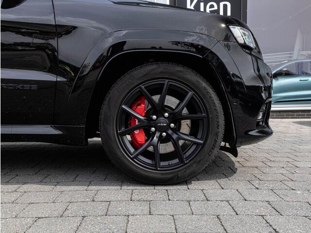 Jeep GRAND CHEROKEE 6.4 V8 SRT8 | LPG | Grijs-kenteken | Leder | Navi | Camera