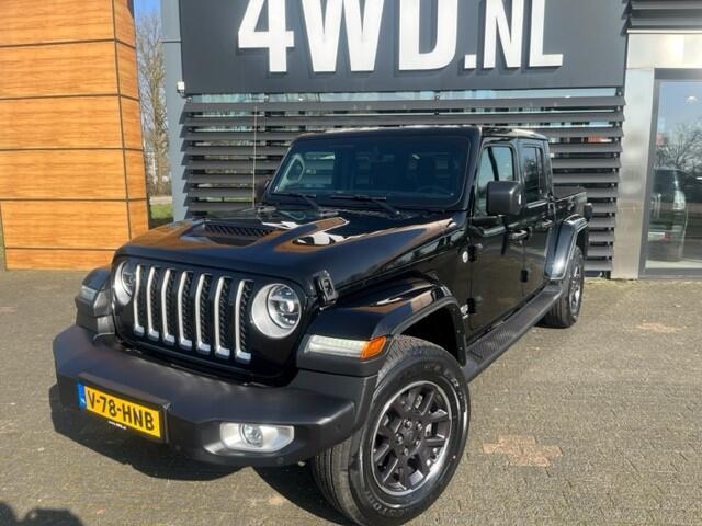 Jeep Gladiator 3.0 V6 AUT 4WD EUR 6 MULT 5 PERS CARGO VAN SOFT / HARDTOP SPECIAL EDITION unieke multi functionele bedrijfauto opbouw naar eigen wens , ook als volledig open cario te rijden met neer geklapte voorruit . BEZICHTIGING OP AFSPRAAK