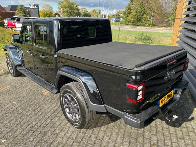 Jeep Gladiator 3.0 V6 AUT 5 PERS MULTI CARGO -VAN- LEDER /NAVI CLIMA / 12MND GAR ¤ 60.499 EXCL Unieke auto in nieuwstaat dealer onderhouden schade vrij . opbouw multifunctioneel uit te voeren naar wens . informeer naar de mogelijkheden . prijs is inclusief mee geleverde