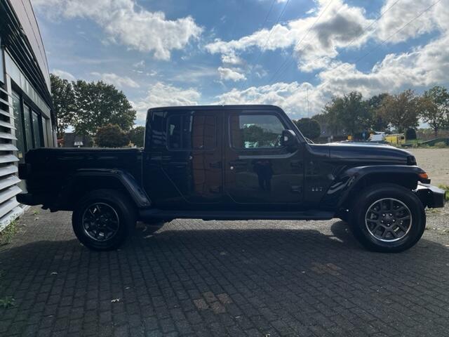 Jeep Gladiator 3.0 V6 AUT 5 PERS MULTI CARGO -VAN- LEDER /NAVI CLIMA / 12MND GAR ¤ 60.499 EXCL Unieke auto in nieuwstaat dealer onderhouden schade vrij . opbouw multifunctioneel uit te voeren naar wens . informeer naar de mogelijkheden . prijs is inclusief mee geleverde