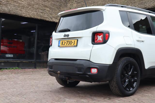 Jeep RENEGADE 1.6 E-Torq Black Line | Trekhaak | Navigatie