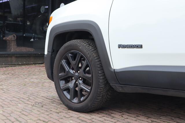 Jeep RENEGADE 1.6 E-Torq Black Line | Trekhaak | Navigatie