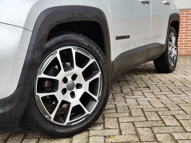 Jeep RENEGADE 1.3 Turbo 150 PK DDCT 80th Anniversary | Navi | 19"