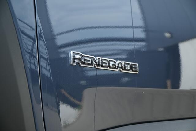Jeep RENEGADE 1.5T e-Hybrid 130 PK Altitude | Pano | Tech Pack
