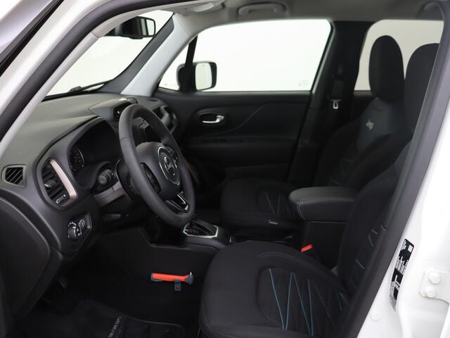 Jeep RENEGADE 1.5T e-Hybrid Upland 150 pk Automaat | Navigatie | 17 inch Lichtmetalen velgen