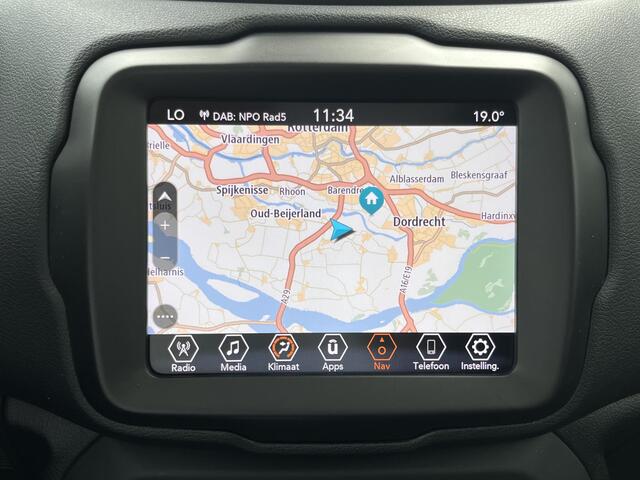 Jeep RENEGADE 1.5T e-Hybrid S | NL Auto/Pano.Dak/Navi/Clima/Cruise/Winterpakket/Apple CarPlay-Android Auto