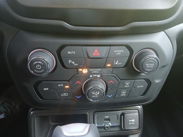 Jeep RENEGADE 1.3T DDCT Longitude / automaat / Trekhaak