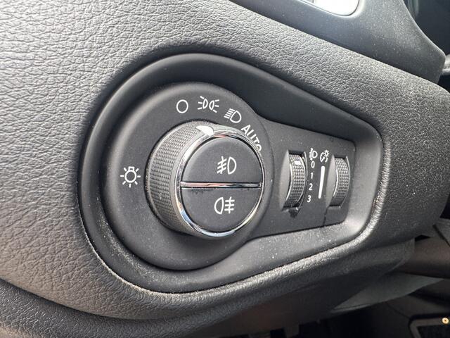 Jeep RENEGADE 1.4 MultiAir Night Eagle II Limited