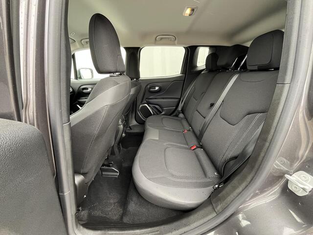 Jeep RENEGADE 1.0T Freedom / 100% Onderhouden / Trekhaak (Trekgewicht 1.250kg) / Achteruitrijcamera / Apple Carplay & Android Auto / Keyless Entry & Start / Adaptieve Cruise Control / Airco / DAB Radio