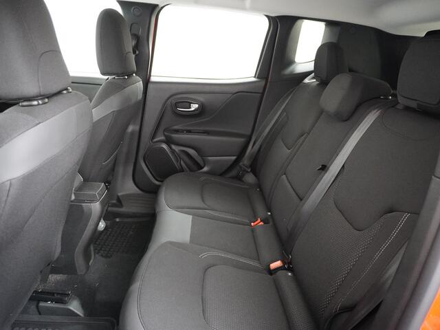 Jeep RENEGADE T120pk Navi Camera Apple Carplay Android Auto Achteruitrij-Assist Dodehoek-detectie Park-Assist PDC-A+V 19" DAB U-Connect Live 8,4" Keyless Pdc 80th Anniversary Regen-Lichtsensor Led Blindspot monitoring Lane Assist Dim.Binnenspiegel Lmv Privacy Glas Blue