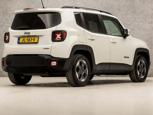 Jeep RENEGADE 1.4 MultiAir Longitude 141Pk Automaat (PANORAMADAK, NAVIGATIE, CRUISE, GETINT GLAS, SPORTSTOELEN, BLUETOOTH, PARKEERSENSOREN, NIEUWE APK, NIEUWSTAAT)