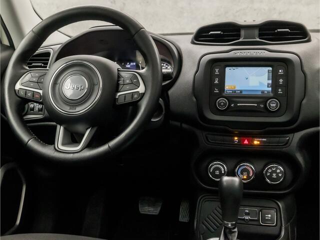 Jeep RENEGADE 1.4 MultiAir Longitude 141Pk Automaat (PANORAMADAK, NAVIGATIE, CRUISE, GETINT GLAS, SPORTSTOELEN, BLUETOOTH, PARKEERSENSOREN, NIEUWE APK, NIEUWSTAAT)