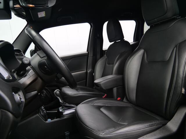 Jeep RENEGADE 4xe 240pk Plug-in Hybrid Electric S Automaat Navigatie / Leder / Camera / Stoelverwarming