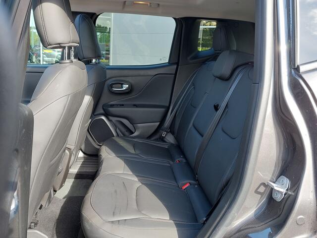 Jeep RENEGADE 1.3T 150pk Automaat Freedom | Navi | Apple Carplay+Android Auto | Clima | Adap.Cruise | Panorama Schuifdak | Lederen Bekleding | Keyless Entry | Dodehoek+Rijstrooksensor | Pdc+Camera | 17''lm