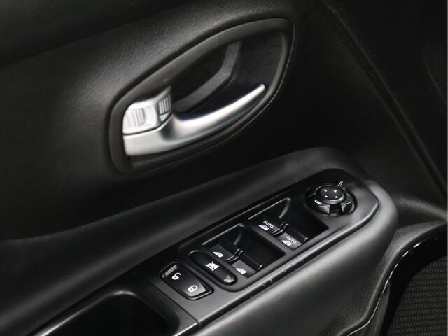 Jeep RENEGADE 1.6 E-Torq Longitude [STOELMASSAGE, CRUISE CONTROL, BLUETOOTH TELEFOON, KEYLESS ENTRY, AIRCO, NAVIGATIE, NIEUWSTAAT]