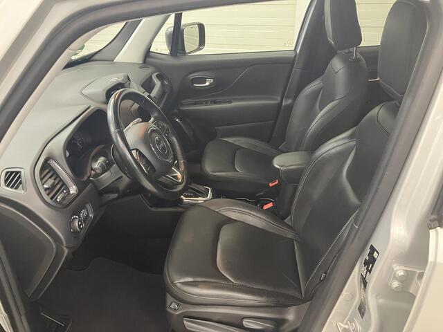 Jeep RENEGADE 4xe 190 Plug-in Hybrid Electric Limited / Nederlandse Auto / Lederen Bekleding / Navigatie / Parkeersensoren Voor + Achter / Trekhaak 1150 KG /