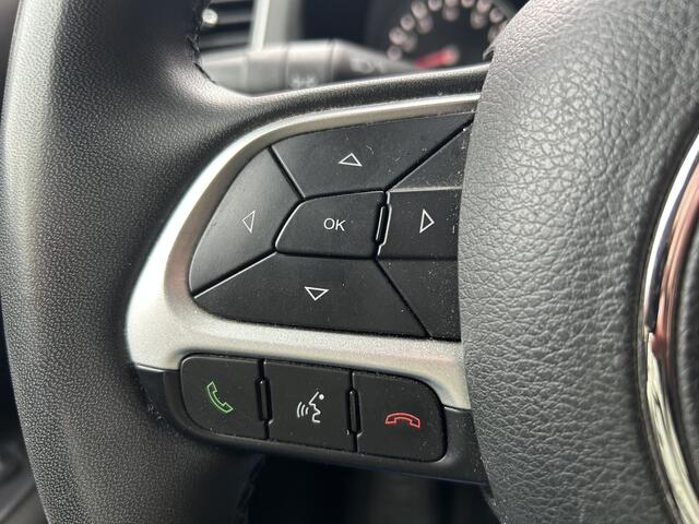 Jeep RENEGADE 1.0T Longitude // NAVI + CARPLAY // CLIMA // PDC // CRUISE // DAB