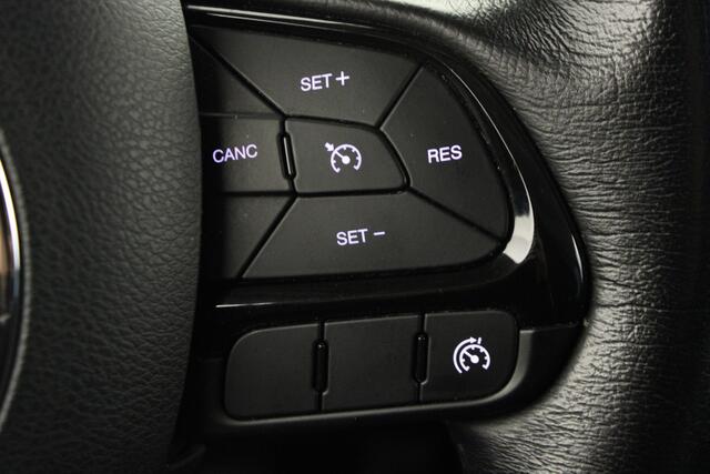 Jeep RENEGADE 1.4 MultiAir Night Eagle II