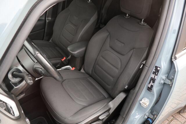 Jeep RENEGADE 1.4 MultiAir Limited | Origineel NL | Navigatie | Trekhaak |