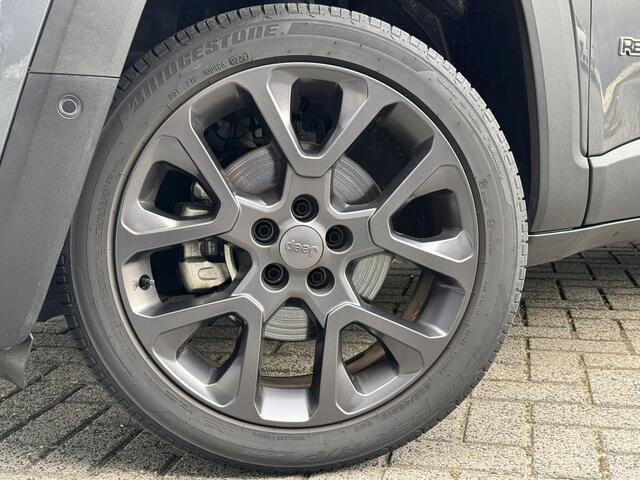 Jeep RENEGADE 1.5T e-Hybrid S | Automaat | Camera | Carplay/Android | Leder | Navigatie | Stoel en stuurverwarming