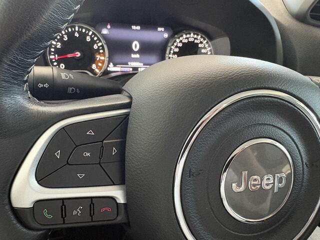 Jeep RENEGADE 1.4 MultiAir Limited Airco - Cruise control - Parkeersensoren - Dakrails - Navigatie - Stuur multifunctioneel - Lederen bekleding - Licht metalen velgen 17 inch - Mistlampen - Start/stop systeem - Elektrische ram