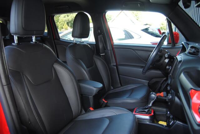 Jeep RENEGADE 4xe 240 Hybrid S | Carplay| Trekhaak | Kenwood|