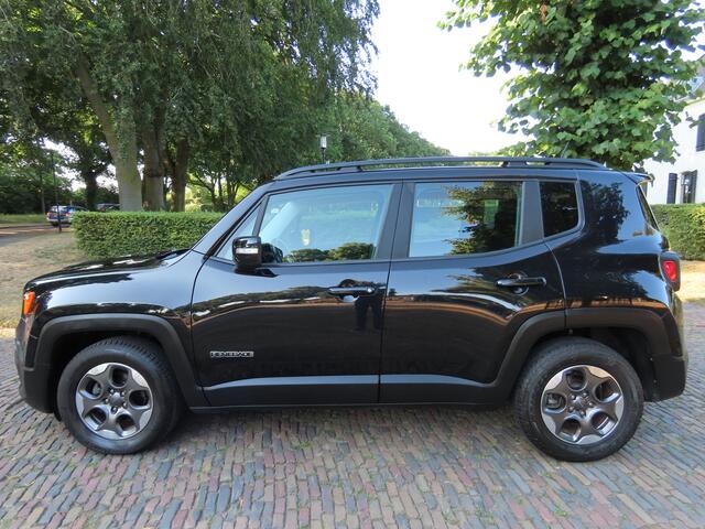 Jeep RENEGADE 1.4 MultiAir Longitude Automaat ***141 !!! PK*** 48474 KM !!! N.A.P *** Dealer Onderhouden ***Zeer nette Auto *** Airco Cruisecontrol Navigatie Carplay Pdc Lm Velgen