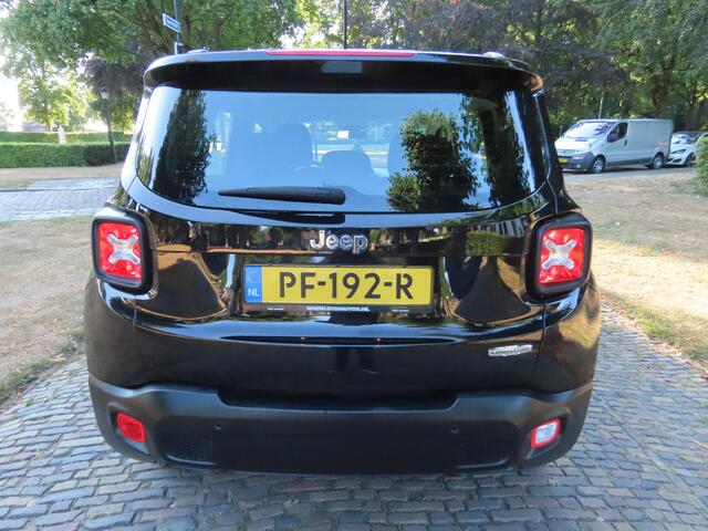 Jeep RENEGADE 1.4 MultiAir Longitude Automaat ***141 !!! PK*** 48474 KM !!! N.A.P *** Dealer Onderhouden ***Zeer nette Auto *** Airco Cruisecontrol Navigatie Carplay Pdc Lm Velgen