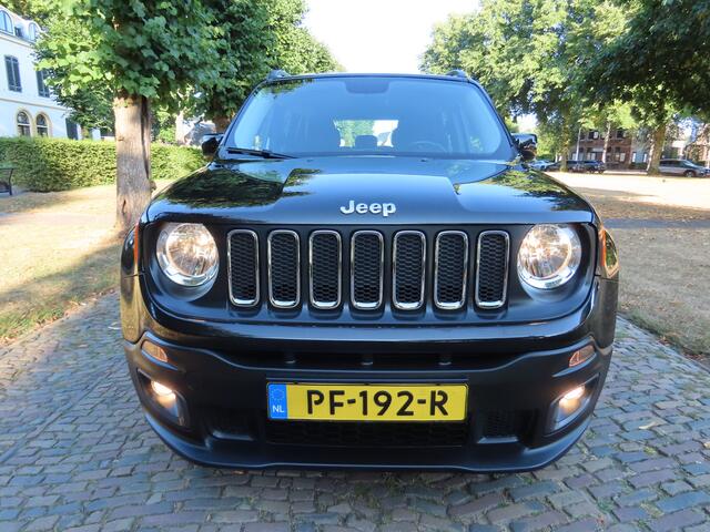 Jeep RENEGADE 1.4 MultiAir Longitude Automaat ***141 !!! PK*** 48474 KM !!! N.A.P *** Dealer Onderhouden ***Zeer nette Auto *** Airco Cruisecontrol Navigatie Carplay Pdc Lm Velgen
