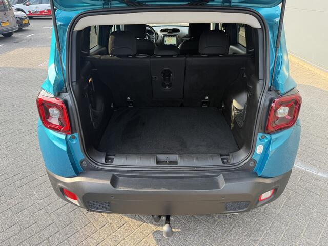 Jeep RENEGADE 150pk Limited Edition (Trekhaak - LED - 18"incl 4S - Automatische Airco - Stoel-/-stuurverwarming - Camera - Apple Carplay - Navigatie - Keyless Entry - Adaptieve Cruise Controle)