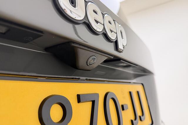Jeep RENEGADE 1.3T-e Freedom Automaat | Navigatie | Trekhaak | Camera | Dakrails | Extra getint glas | Lichtmetalen velgen | Parkeerassistent