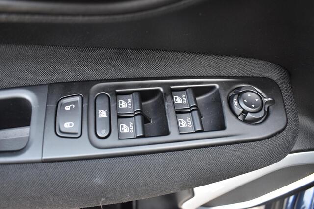 Jeep RENEGADE 1.0T Longitude CLIMATE EN CRUISE CONTROL | TREKHAAK | KEYLESS | SENSOREN ACHTER | LM VELGEN | REGEN EN LICHTSENSOR |